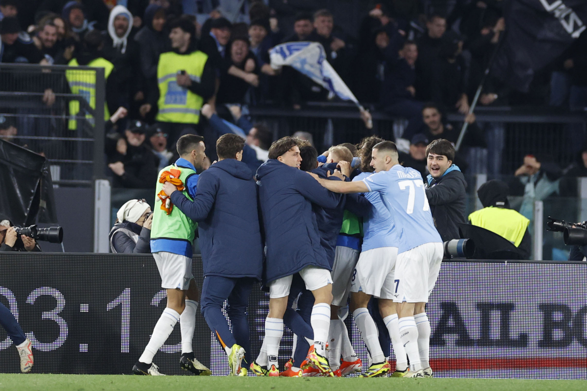 开云在线直播-包含巴黎鏖战克罗地亚，哈弗茨点燃赛场的词条