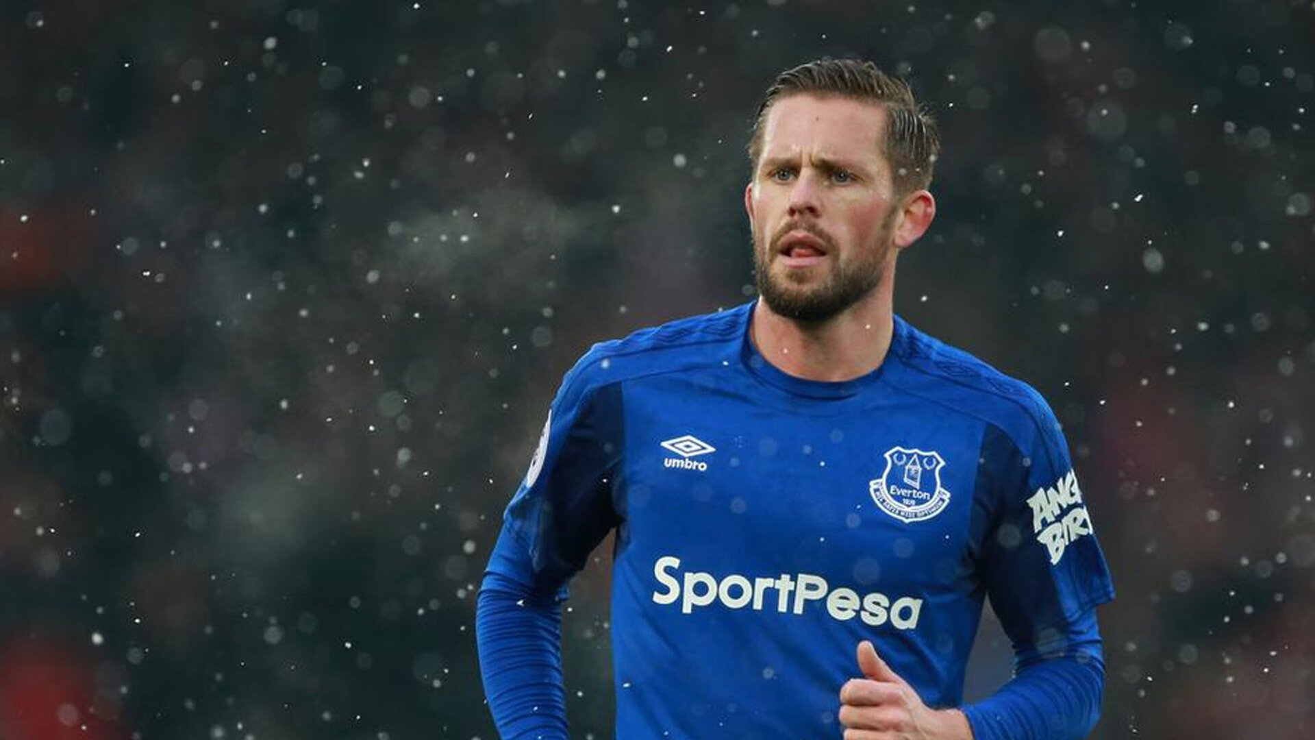 开云足球直播-冰与火的对决，米切尔以铁血防守冻结爵士，开拓者强压西部劲敌